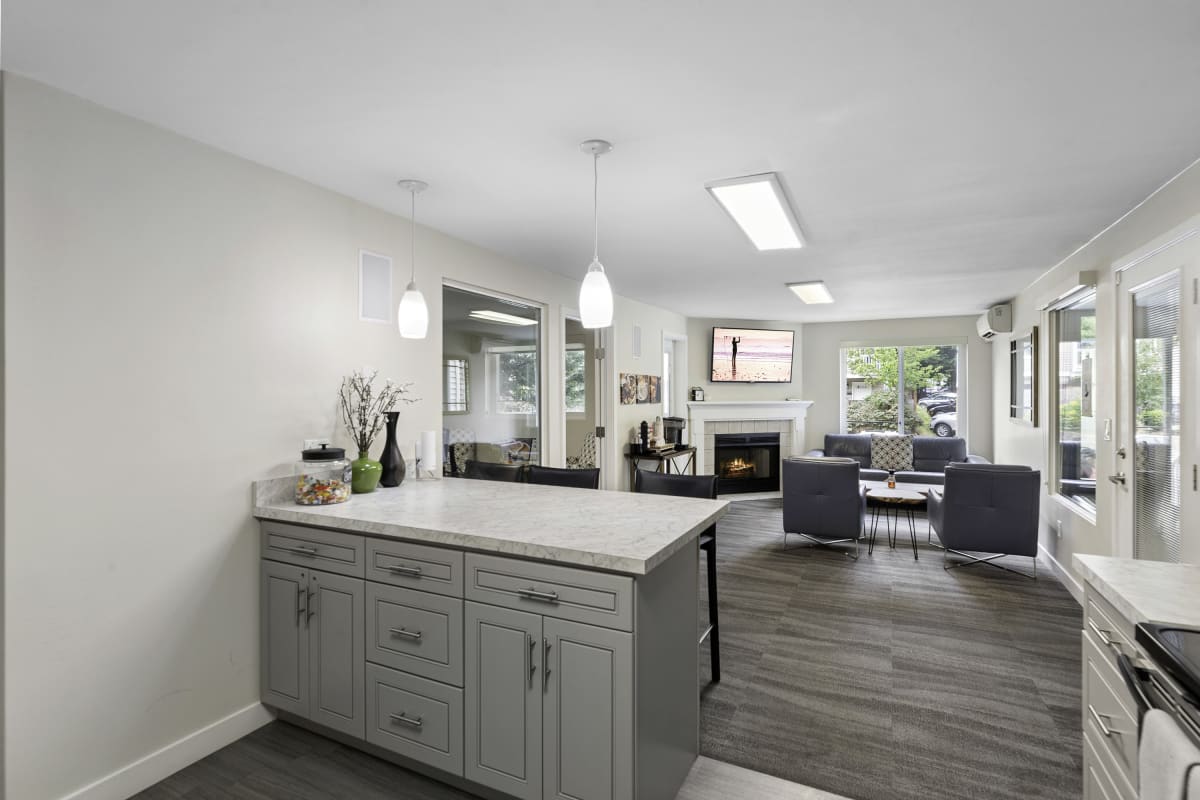 North Seattle Apartments for Rent Willows Court Photos